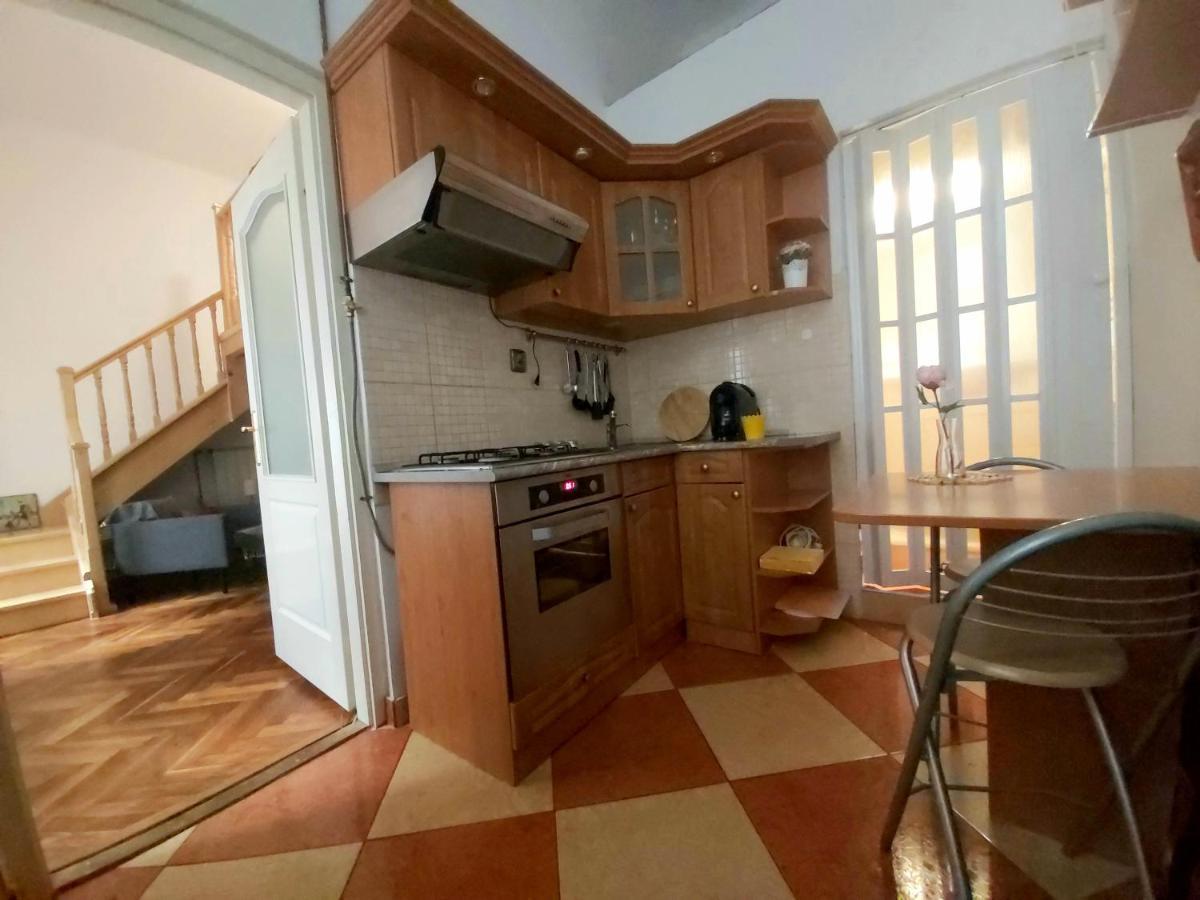 Ferjoe'S Home Apartman บูดาเปสต์ ภายนอก รูปภาพ