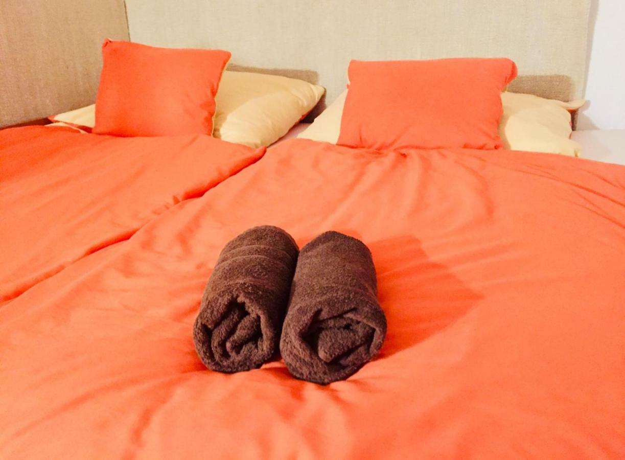 Ferjoe'S Home Apartman บูดาเปสต์ ภายนอก รูปภาพ